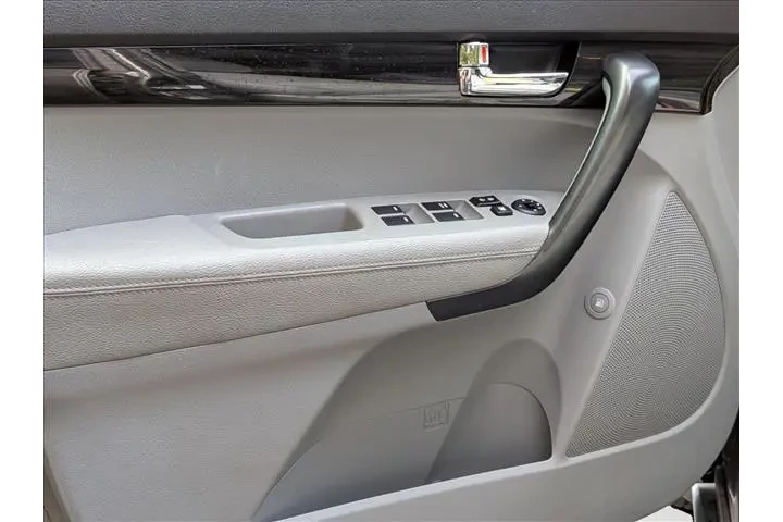 $8603 : Kia Sorento 2013 LX 4dr SUV image 4