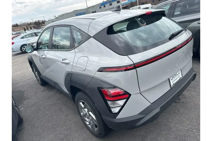 $21999 : Hyundai KONA 2024 AWD SE 4dr image 4