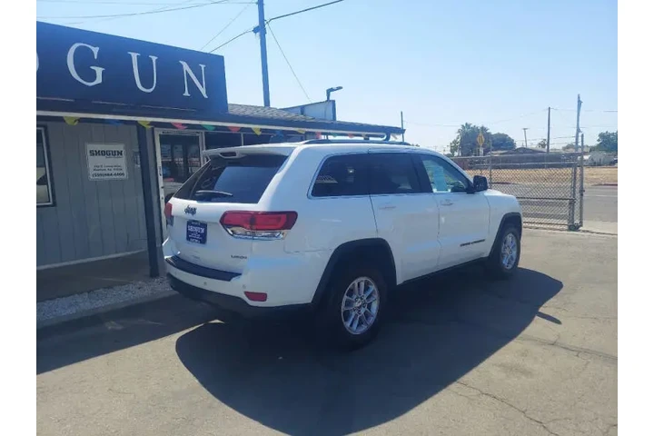 $17995 : 2020 Grand Cherokee Laredo E image 4