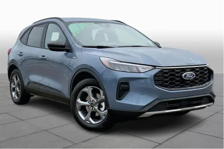 $31788 : Ford Escape 2026 ST-Line 4dr image 2