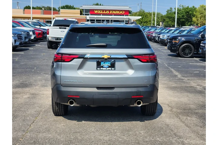 $28759 : Chevrolet Traverse 2023 4x4 image 6