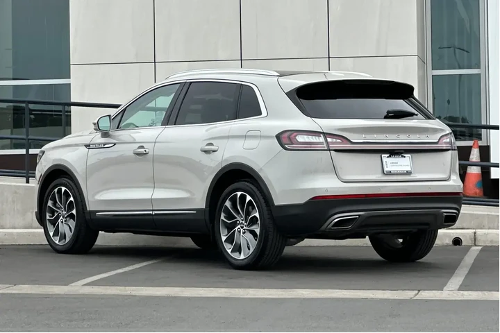 $32900 : Lincoln Nautilus 2022 Reserv image 5