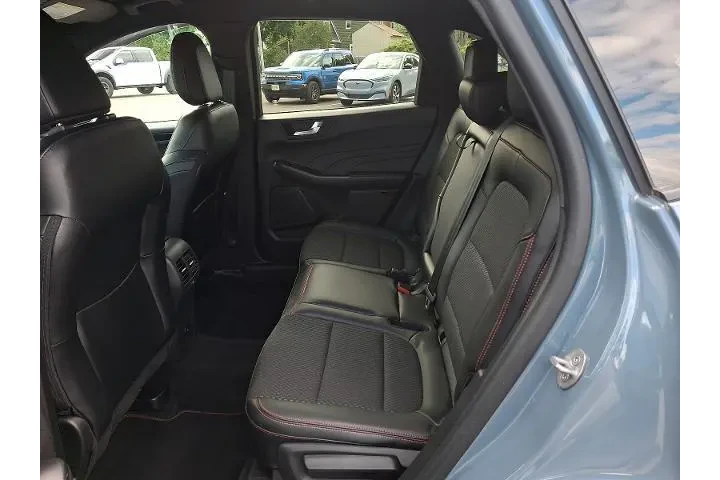 $26298 : Ford Escape 2023 AWD ST-Line image 10