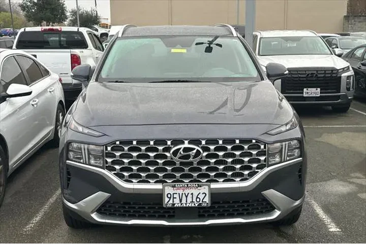 $25990 : Hyundai SANTA FE Plug-In Hyb image 5