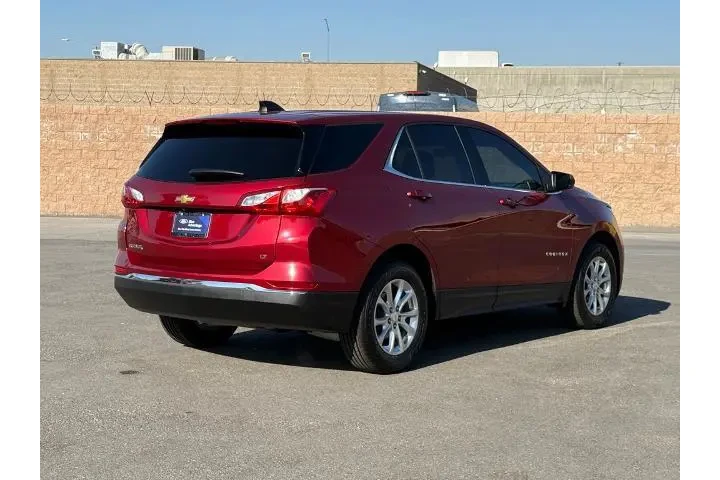 $17129 : Chevrolet Equinox 2020 LT 4d image 3