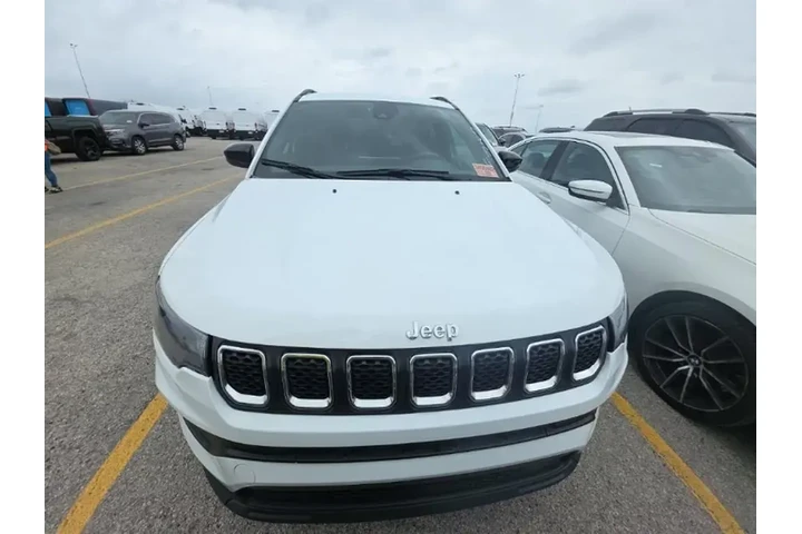 $19593 : Jeep Compass 2023 4x4 Latitu image 2