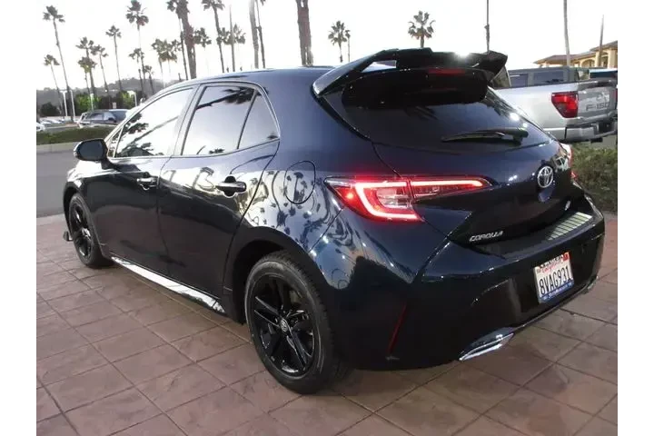 $19545 : Toyota Corolla Hatchback 202 image 2