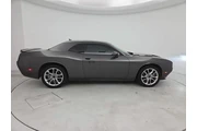 $27998 : Dodge Challenger 2022 AWD SX thumbnail