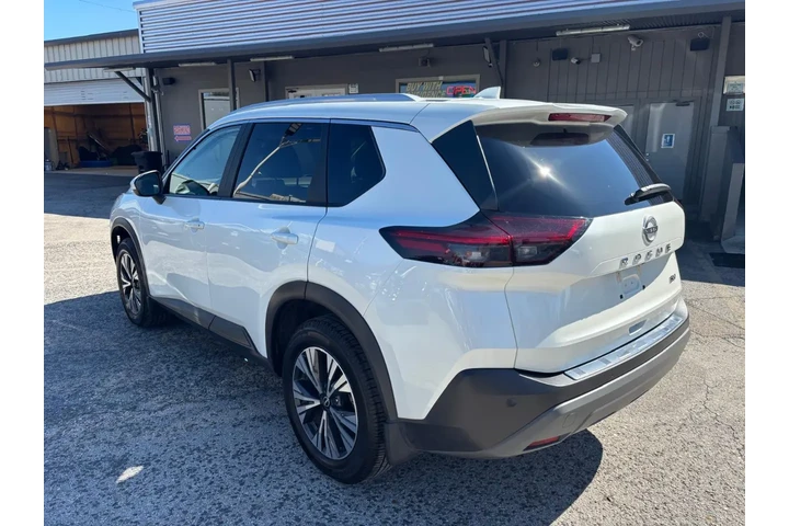 2023 Rogue SUV image 6