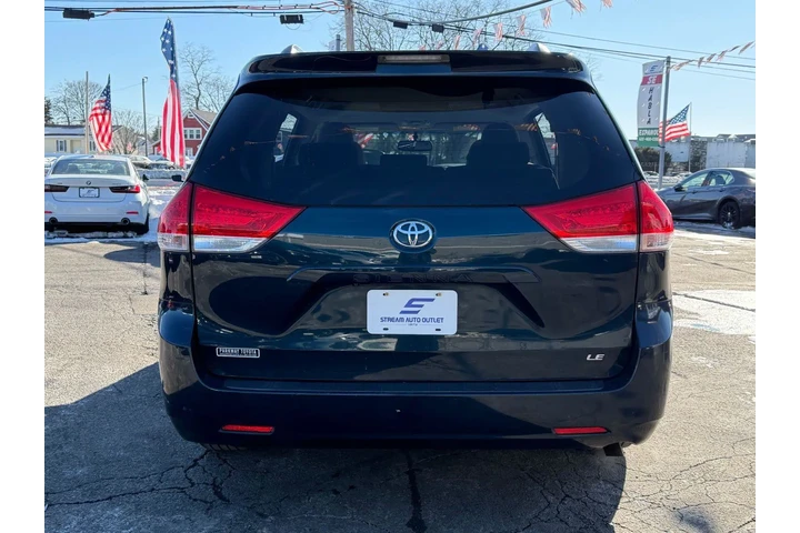 $9998 : Toyota Sienna 2012 LE 7-Pass image 8