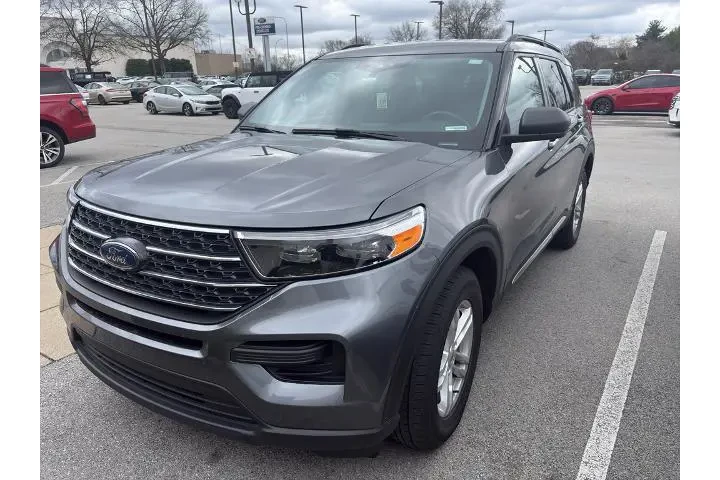 $23750 : Ford Explorer 2022 AWD XLT 4 image 2