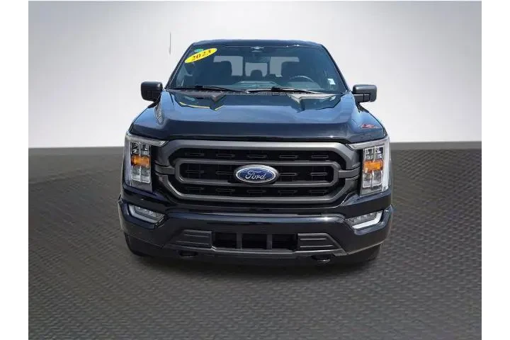 $37995 : Ford F-150 2023 4x4 XLT 4dr image 2