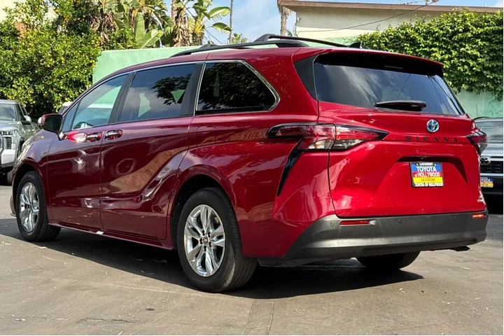 $39888 : Toyota Sienna 2022 XLE 8-Pas image 6