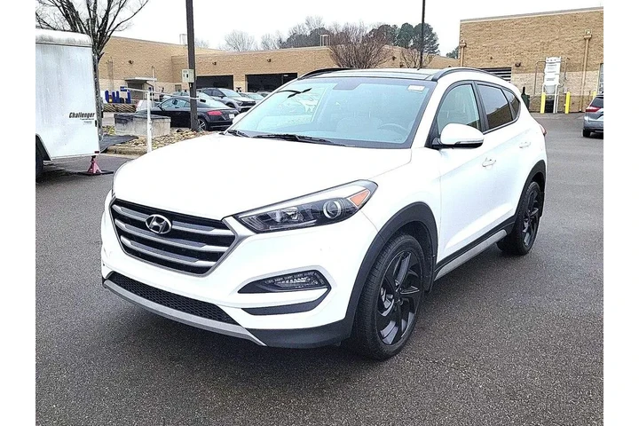 $14998 : Hyundai TUCSON 2018 Value 4d image 3