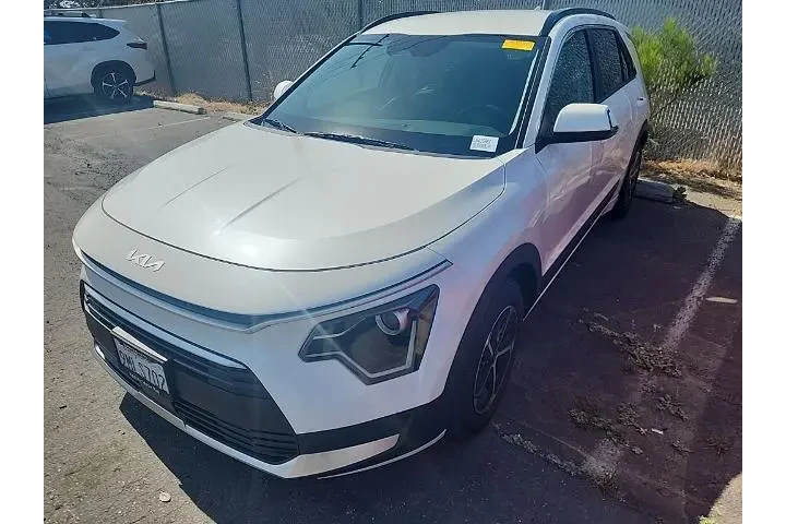 $27491 : Kia Niro 2024 EX 4dr Crossov image 3