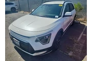 $27491 : Kia Niro 2024 EX 4dr Crossov thumbnail