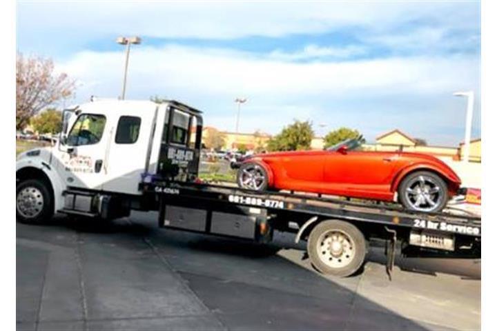 Towing service 24 HOURS! image 1