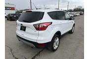 $6980 : 2017 Escape SE thumbnail
