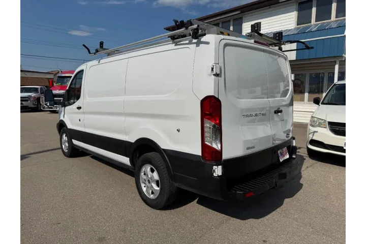 $17990 : 2019 Transit 250 image 9