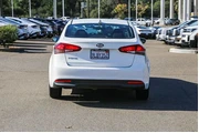 $9991 : Kia Forte 2018 LX 4dr Sedan thumbnail