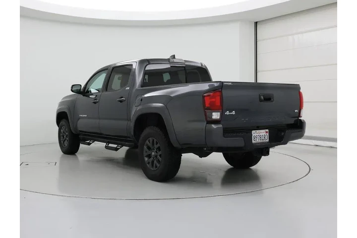 $31998 : Toyota Tacoma 2023 4x4 SR5 V image 2