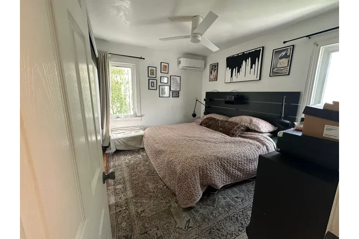 $1290 : South Los Angeles Renta image 7