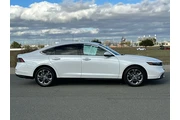$26953 : Honda Accord 2023 EX 4dr Sed thumbnail