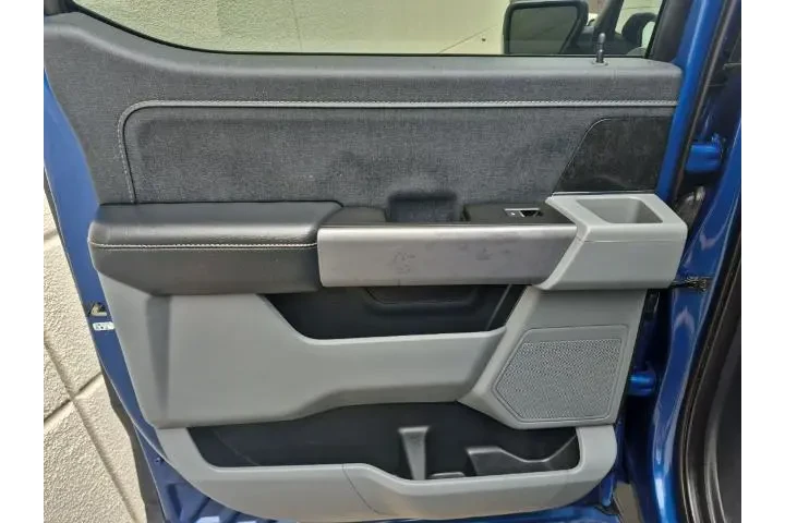 $29995 : Ford F-150 Lightning 2022 AW image 8