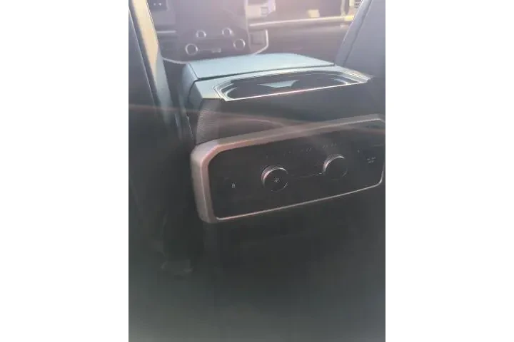 $37304 : Ford Expedition 2024 4x2 XLT image 10