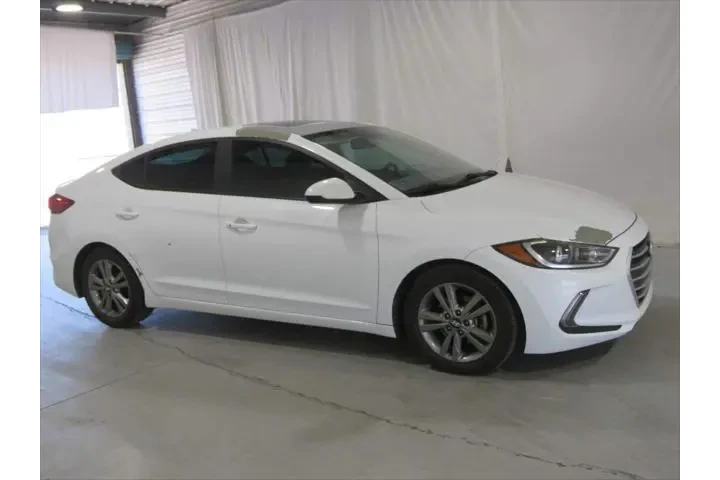 $9940 : Hyundai ELANTRA 2017 SE 4dr image 3
