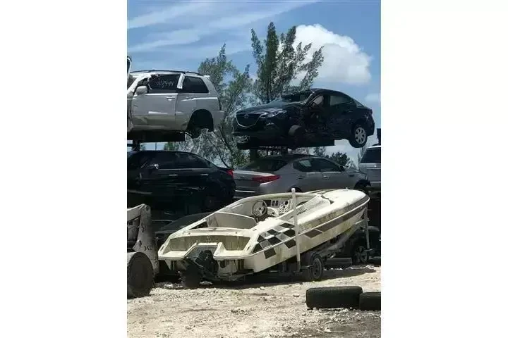 🚗 I Perez Towing Junk Cars 🚨 image 8