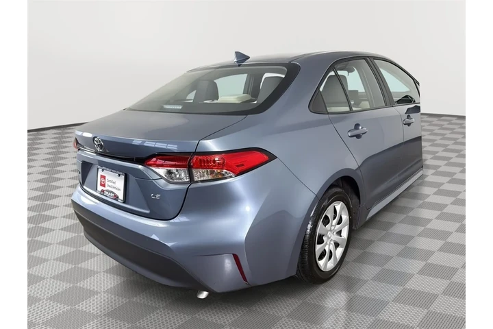 $21781 : Gold Certified 2024 Corolla LE image 7