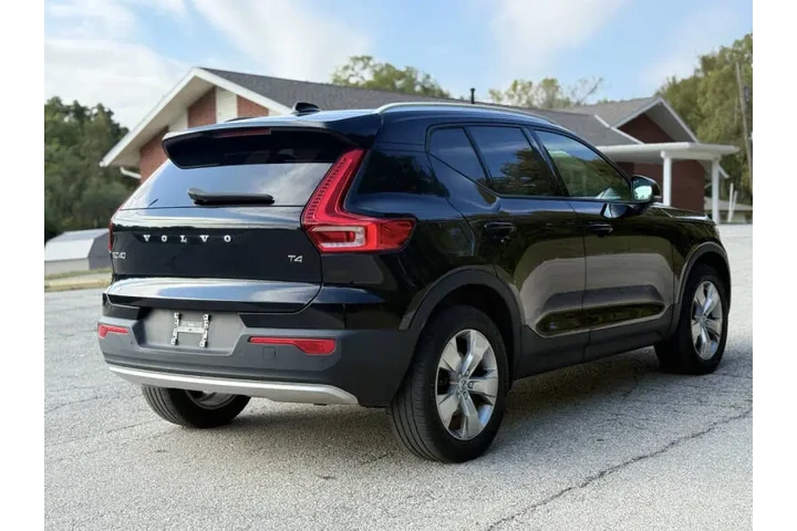 $16999 : 2021 XC40 T4 Momentum image 7