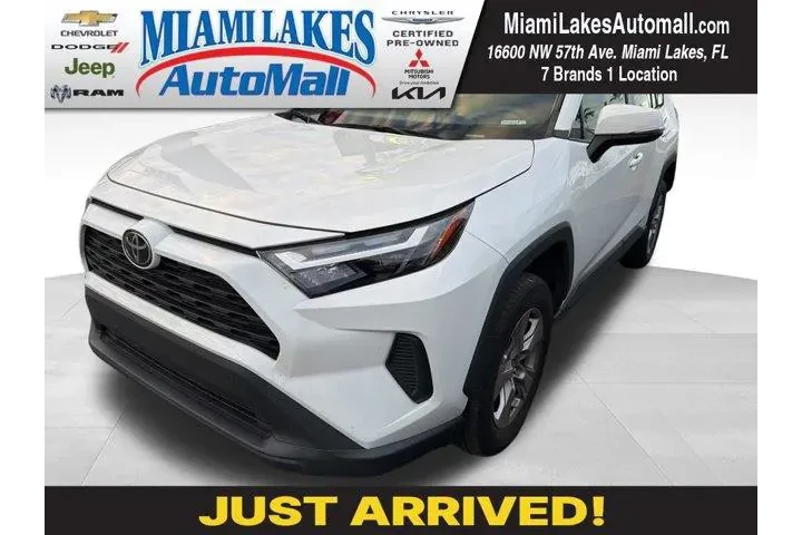 $23969 : Toyota RAV4 2023 XLE 4dr SUV image 1