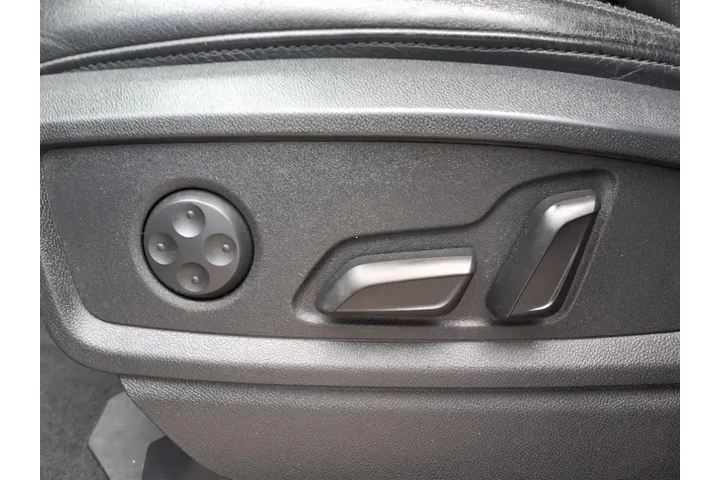 $18799 : Audi Q5 2020 AWD quattro Pre image 7