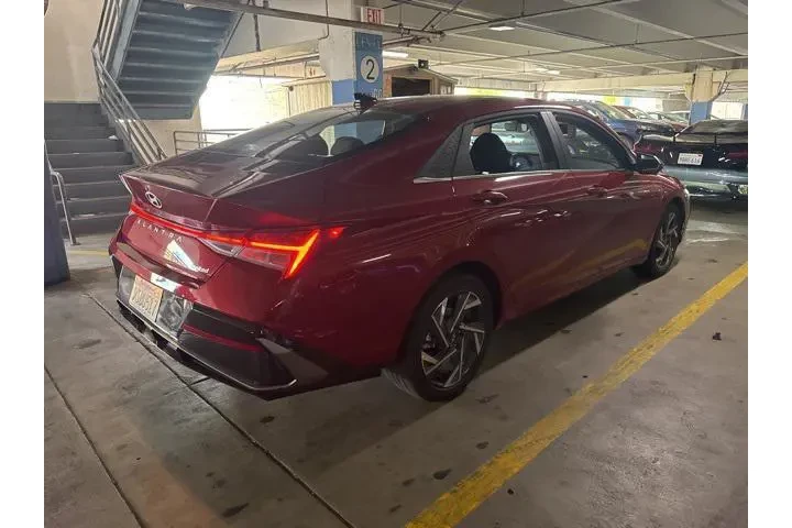 $23661 : Hyundai ELANTRA 2025 Limited image 3