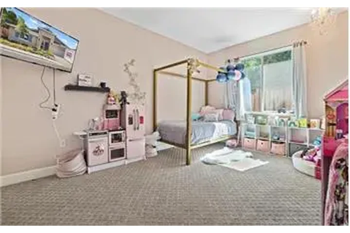 $3600 : Rental property with 4 bedro image 10