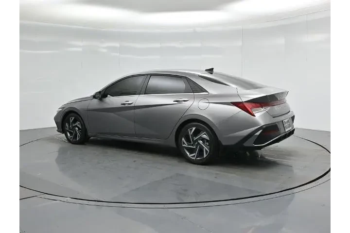 $23587 : Hyundai ELANTRA Hybrid 2024 image 7