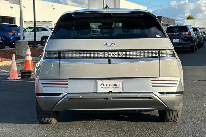 $32954 : Hyundai IONIQ 5 2024 Limited image 4