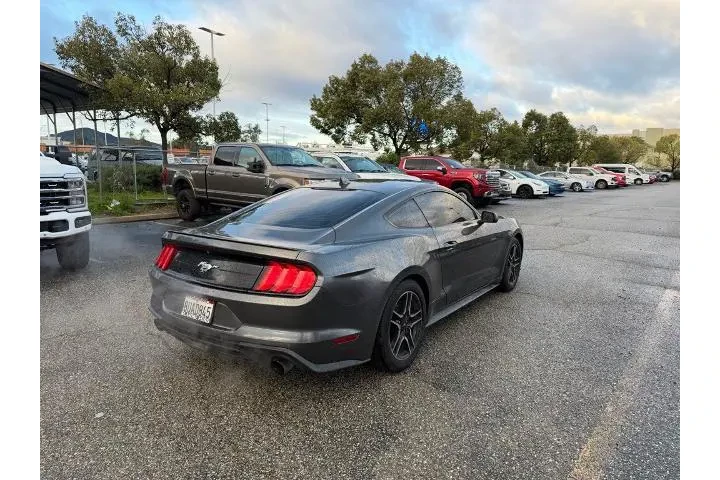 $14400 : Ford Mustang 2020 EcoBoost 2 image 3
