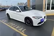 $18246 : Pre-Owned 2018 Giulia Ti thumbnail