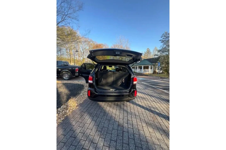 $5000 : 2014 Sorento LX image 8