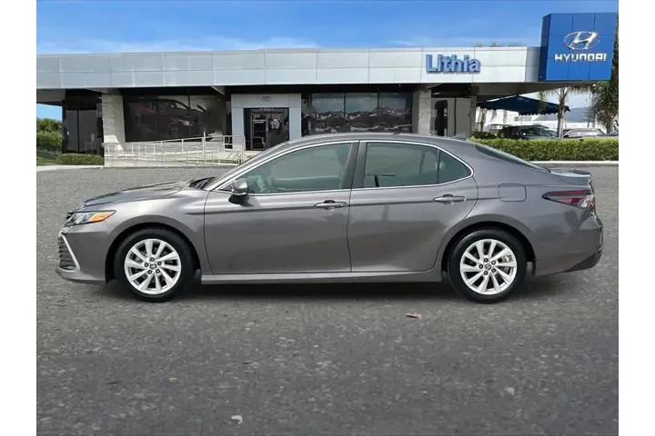$18699 : Toyota Camry 2023 LE 4dr Sed image 6