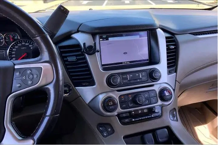 $25245 : GMC Yukon XL 2019 4x2 SLT 4d image 6