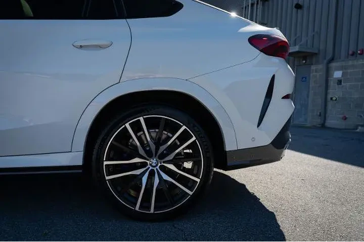 $38316 : BMW X6 2020 AWD xDrive40i 4d image 6