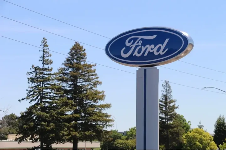 $36211 : Ford Explorer 2021 AWD ST 4d image 10