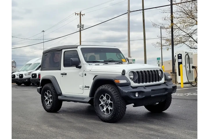 $33200 : Jeep Wrangler 2025 4x4 Sport image 1