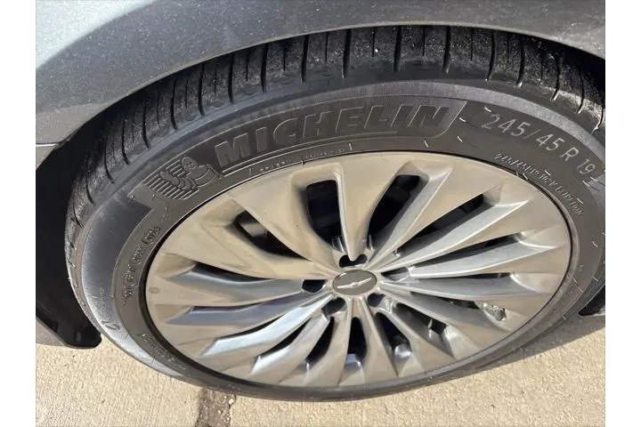 $20644 : Genesis G90 2018 5.0 Ultimat image 5