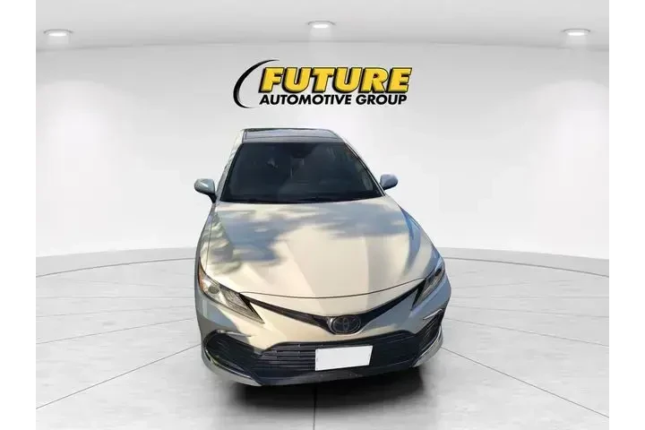 $29999 : Toyota Camry 2023 XLE V6 4dr image 2