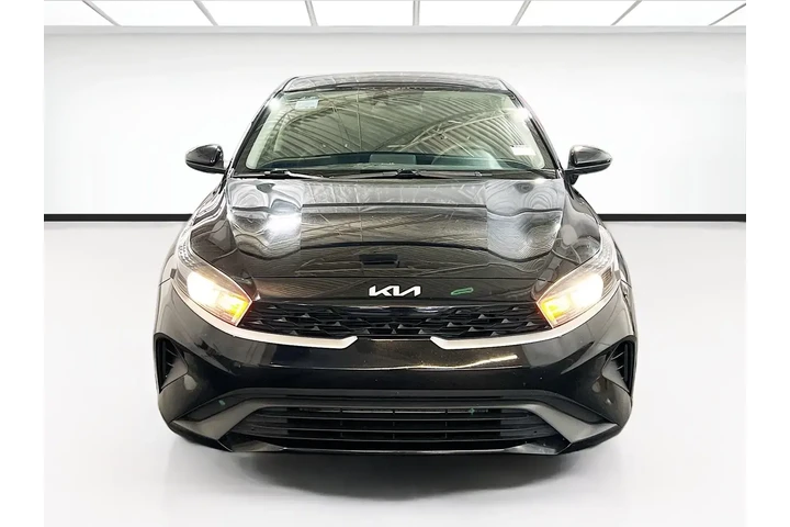 $13500 : Kia Forte 2022 LXS 4dr Sedan image 4